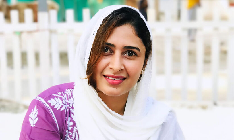 ‘ബി.ജെ.പിക്ക് അക്ഷരങ്ങളും അക്ഷര വിദ്യാഭ്യാസവും അലർജിയാണോ?’; ലക്ഷദ്വീപിലെ ‘മഹൽ ഭാഷാ’ പഠനം നിർത്തുന്നതിനെതിരെ ഐഷ സുൽത്താന