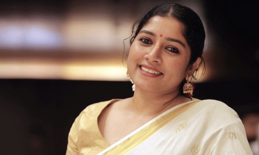 അക്കാലത്ത് ഓണവും എന്‍റെയും അനിയത്തിയുടെയും പിറന്നാളുകൾ പോലും ആഘോഷിച്ചില്ല -അനുമോൾ