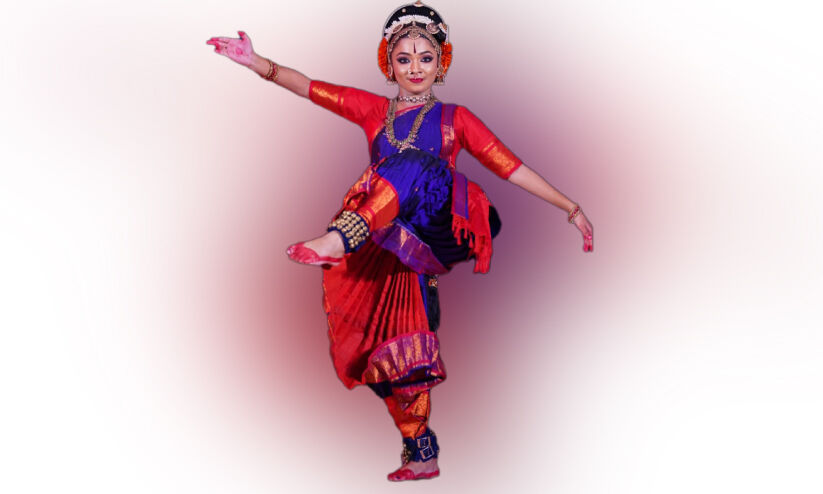 കിരീടം ചൂടി സെന്റ് റാഫേൽ കത്തീഡ്രൽ കിരീടം ചൂടി സെന്റ് റാഫേൽ കത്തീഡ്രൽ