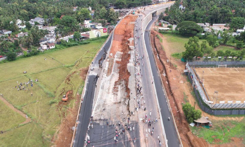 കഴിഞ്ഞ വർഷം തകർന്നത് നരിപ്പറമ്പിൽ; ഇത്തവണ കൂരിയാട്ട് കഴിഞ്ഞ വർഷം തകർന്നത് നരിപ്പറമ്പിൽ; ഇത്തവണ കൂരിയാട്ട്