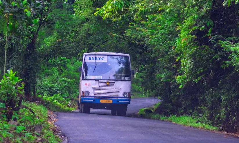 ആനവണ്ടിയിൽ പോകാം, ആറന്മുള വള്ളസദ്യയുണ്ണാം ആനവണ്ടിയിൽ പോകാം, ആറന്മുള വള്ളസദ്യയുണ്ണാം