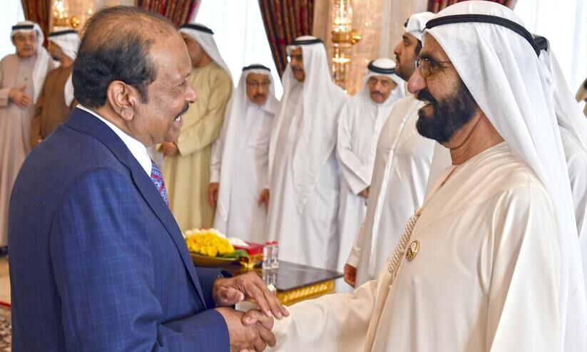 നന്ദി, ഇമാറാത്തിെൻറ സ്നേഹത്തിന്, കരുതലിന്.. നന്ദി, ഇമാറാത്തിെൻറ സ്നേഹത്തിന്, കരുതലിന്..