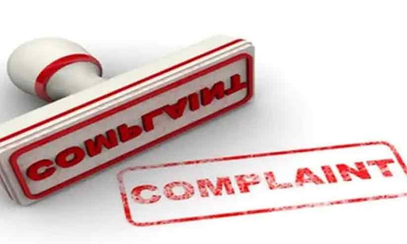 ഭർതൃവീട്ടിൽ യുവതി മരിച്ച സംഭവം: മനുഷ്യാവകാശ കമീഷന് പരാതി ഭർതൃവീട്ടിൽ യുവതി മരിച്ച സംഭവം: മനുഷ്യാവകാശ കമീഷന് പരാതി