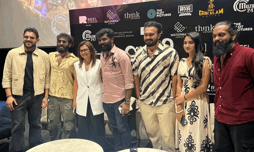 പുതുതലമുറയുടെയും സ്വപ്നം 90കളിലെ സിനിമകൾ -തിരക്കഥാകൃത്ത് അഭിലാഷ് പിള്ള പുതുതലമുറയുടെയും സ്വപ്നം 90കളിലെ സിനിമകൾ -തിരക്കഥാകൃത്ത് അഭിലാഷ് പിള്ള