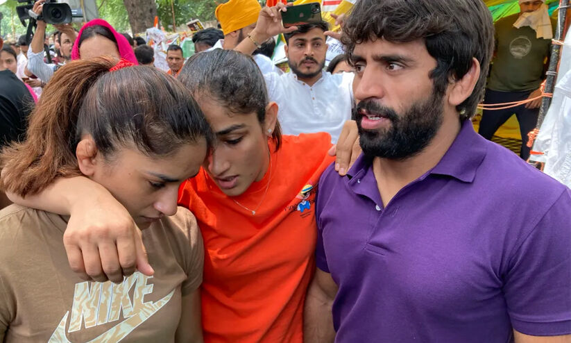 കണ്ടില്ലെന്നു നടിക്കരുത് ഗോദയിലെ പ്രതിഷേധം കണ്ടില്ലെന്നു നടിക്കരുത് ഗോദയിലെ പ്രതിഷേധം