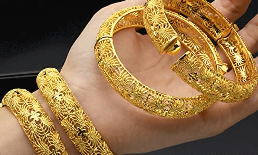 റെക്കോഡുകൾ പഴങ്കഥയാക്കി കുതിപ്പ് തുടർന്ന് സ്വർണവില; ഉച്ചക്ക് ശേഷം വീണ്ടും കൂടി റെക്കോഡുകൾ പഴങ്കഥയാക്കി കുതിപ്പ് തുടർന്ന് സ്വർണവില; ഉച്ചക്ക് ശേഷം വീണ്ടും കൂടി