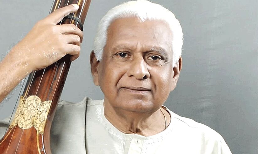 സ്വർഗവാതിൽപ്പക്ഷി പറക്കുന്നു; ഓർമകളുടെ ആകാശത്ത് സ്വർഗവാതിൽപ്പക്ഷി പറക്കുന്നു; ഓർമകളുടെ ആകാശത്ത്