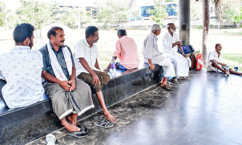 മെഡിക്കല്‍ കോളജ് ആശുപത്രിയിലും ആവേശം അടങ്ങാതെ തെരഞ്ഞെടുപ്പ് കാഹളം