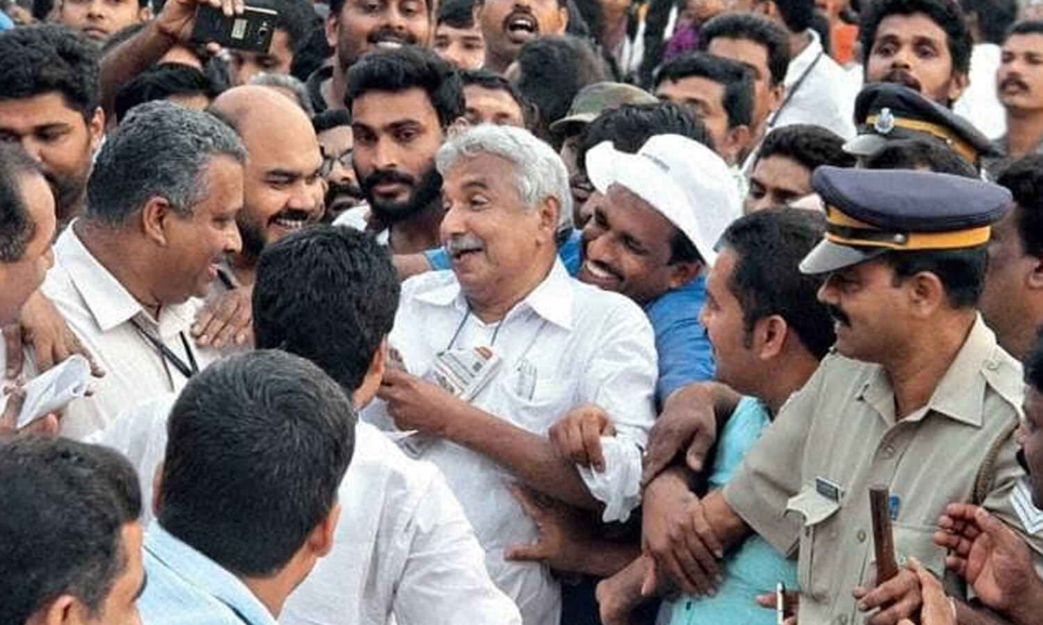 ജനനായകനില്ലാത്ത രണ്ടാണ്ട് ജനനായകനില്ലാത്ത രണ്ടാണ്ട്