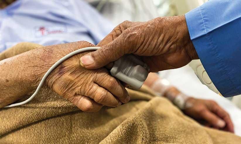 ഉറക്കിൽനിന്ന് പെട്ടെന്ന് എഴുന്നേൽക്കുന്നത് മരണത്തിനിടയാക്കുമോ‍? സത്യമിതാണ്...