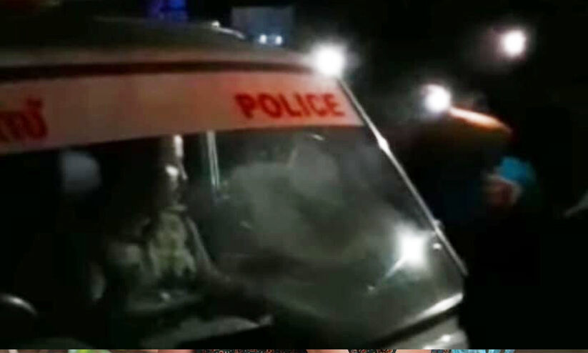 അനുമതിയില്ലാതെ ഗാനമേള; തടയാനെത്തിയ പൊലീസുമായി വാക്കേറ്റവും കൈയാങ്കളിയും