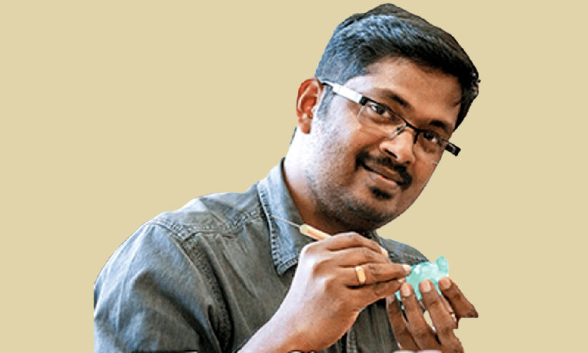 സോപ്പിൽ വിസ്മയം തീർത്ത് ബിജു സോപ്പിൽ വിസ്മയം തീർത്ത് ബിജു