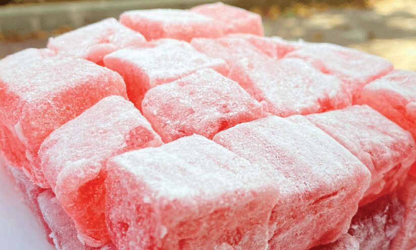 ടർക്കിഷ് ഡിലൈറ്റ് (lokum) ടർക്കിഷ് ഡിലൈറ്റ് (lokum)