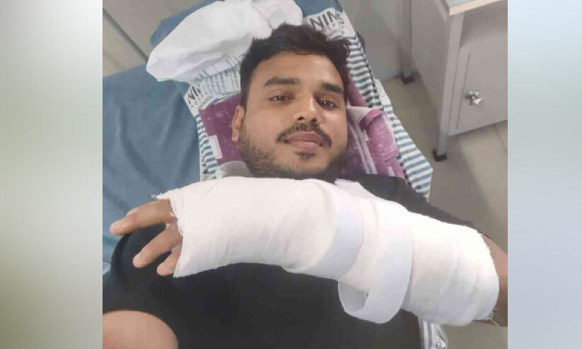 പ​ന്നി റോ​ഡി​ന് കു​റു​കെ ചാ​ടി; സ്‌​കൂ​ട്ട​ര്‍ മ​റി​ഞ്ഞ് മൂ​ന്നു​പേ​ര്‍ക്ക് പ​രി​ക്ക്