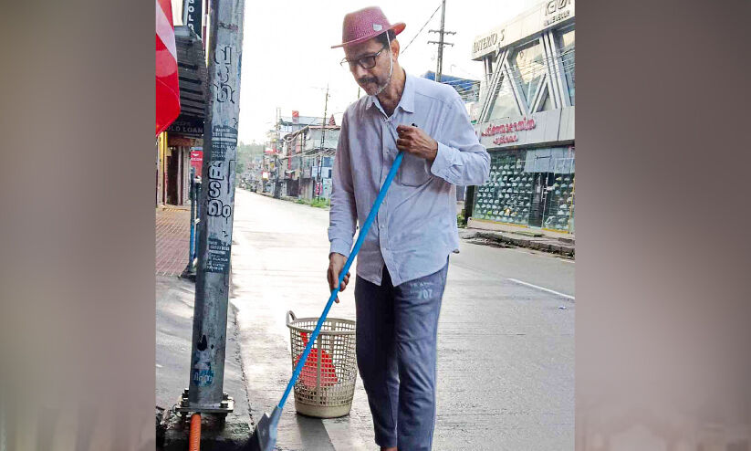 ദിവസവും നേരം വെളുത്താൽ റോഡും ടൗണും അടിച്ചു വാരി നീറ്റാക്കും സുനീറ്റ് റഹ്മാൻ ദിവസവും നേരം വെളുത്താൽ റോഡും ടൗണും അടിച്ചു വാരി നീറ്റാക്കും സുനീറ്റ് റഹ്മാൻ