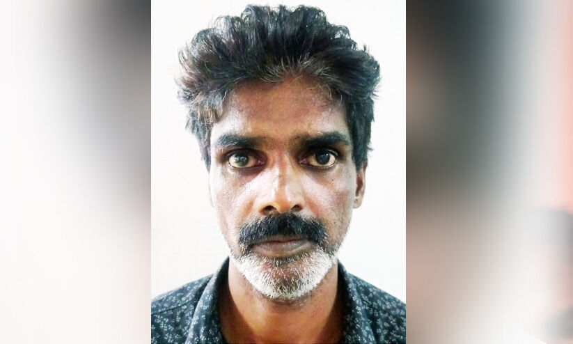 മകളുടെ ആണ്സുഹൃത്തിനെ ലോറി ഇടിച്ച് കൊലപ്പെടുത്താന് ശ്രമിച്ച ഗൃഹനാഥന് അറസ്റ്റില് മകളുടെ ആണ്സുഹൃത്തിനെ ലോറി ഇടിച്ച് കൊലപ്പെടുത്താന് ശ്രമിച്ച ഗൃഹനാഥന് അറസ്റ്റില്