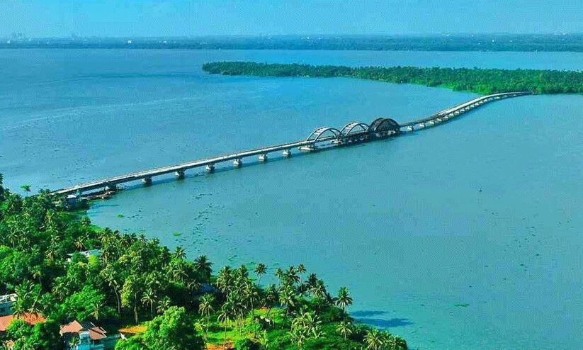 കായൽ കാഴ്ചകളുടെ പറുദീസയൊരുക്കി പെരുമ്പളം ദ്വീപ് സഞ്ചാരികളെ കാത്തിരിക്കുന്നു