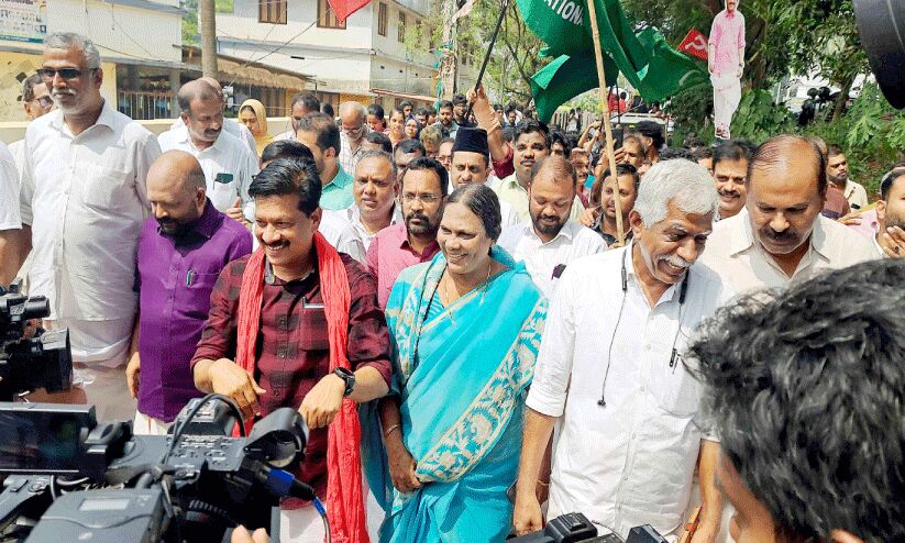 അലകടലാവേശം അലകടലാവേശം