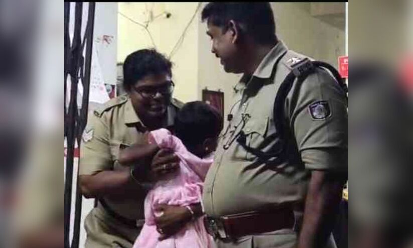 നാടോടി സ്ത്രീ തട്ടിക്കൊണ്ടുപോയ നാലു വയസ്സുകാരിയെ ബന്ധുക്കൾക്ക് കൈമാറി; കുട്ടിയെ കിട്ടിയത് കെ.എസ്.ആർ.ടി.സി കണ്ടക്ടറുടെ ഇടപെടലിനെ തുടർന്ന്