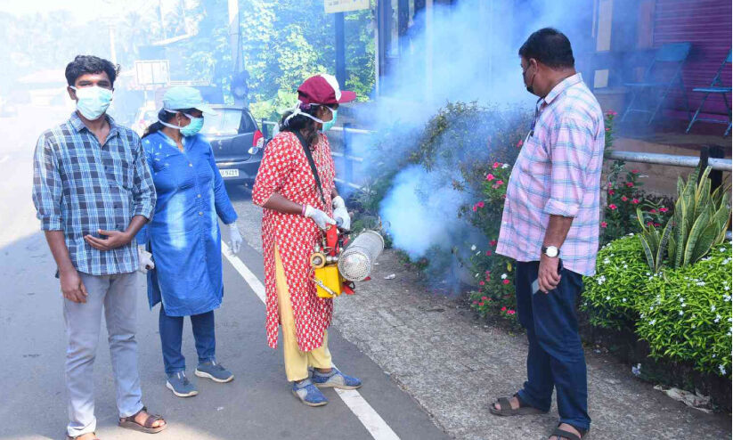 വീണ്ടും പടർന്നുപിടിച്ച് ഡെങ്കിപ്പനി വീണ്ടും പടർന്നുപിടിച്ച് ഡെങ്കിപ്പനി
