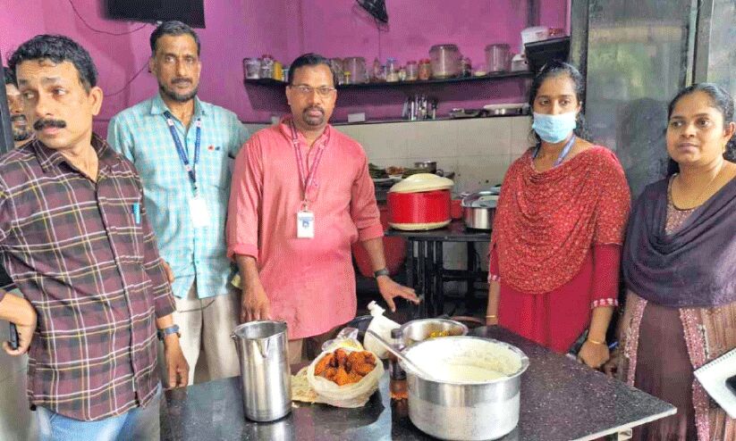 കലോത്സവ നിറവിലേക്ക് നാദാപുരം; ജാഗ്രത മുന്നറിയിപ്പുമായി ആരോഗ്യ വിഭാഗം
