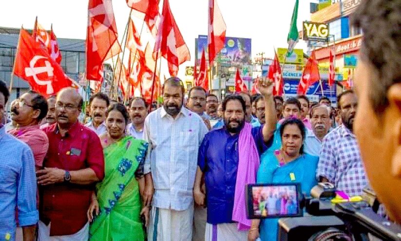 കൈവിട്ട കോട്ട തിരിച്ചു പിടിക്കാൻ വി. ജോയി