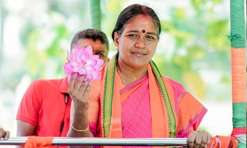 ശോഭ സുരേന്ദ്രൻ പറഞ്ഞ കണ്ണൂരിലെ ഉന്നത സി.പി.എം നേതാവാര്? വെളിപ്പെടുത്തലിൽ ഞെട്ടി പാർട്ടി ശോഭ സുരേന്ദ്രൻ പറഞ്ഞ കണ്ണൂരിലെ ഉന്നത സി.പി.എം നേതാവാര്? വെളിപ്പെടുത്തലിൽ ഞെട്ടി പാർട്ടി