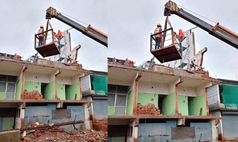 അപകടാവസ്ഥയിലായ കെട്ടിടം പൊളിച്ചുതുടങ്ങി അപകടാവസ്ഥയിലായ കെട്ടിടം പൊളിച്ചുതുടങ്ങി