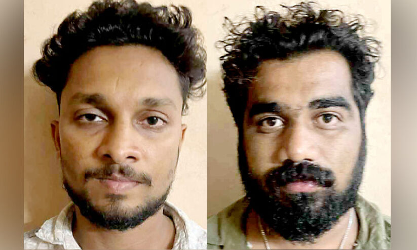 ചിറ്റൂരിൽ സ്പിരിറ്റ് വേട്ട; രണ്ടു പേർ പിടിയിൽ ചിറ്റൂരിൽ സ്പിരിറ്റ് വേട്ട; രണ്ടു പേർ പിടിയിൽ