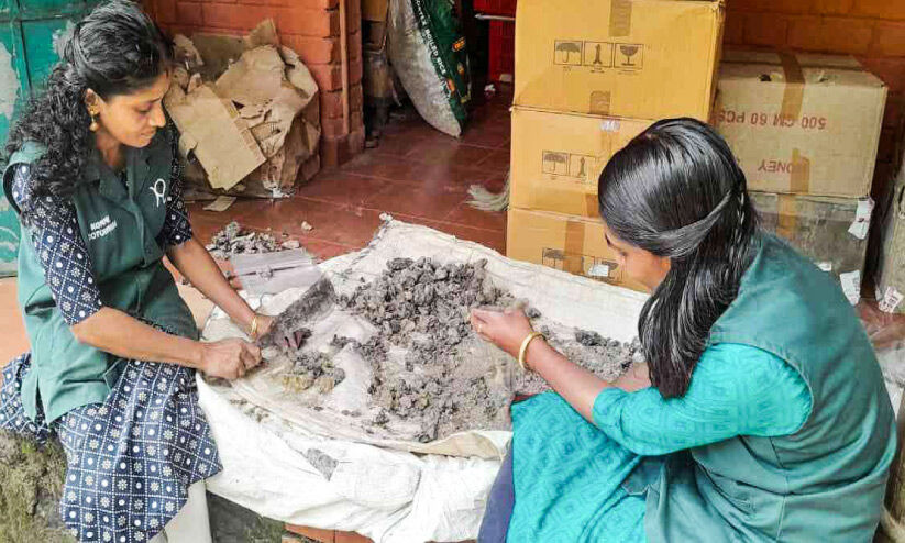 കുന്തിരിക്ക സുഗന്ധത്തിൽ കോന്നി ഇക്കോ ടൂറിസം കേന്ദ്രം കുന്തിരിക്ക സുഗന്ധത്തിൽ കോന്നി ഇക്കോ ടൂറിസം കേന്ദ്രം