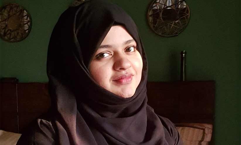 ഇട്സ് മി സെമി ഇട്സ് മി സെമി