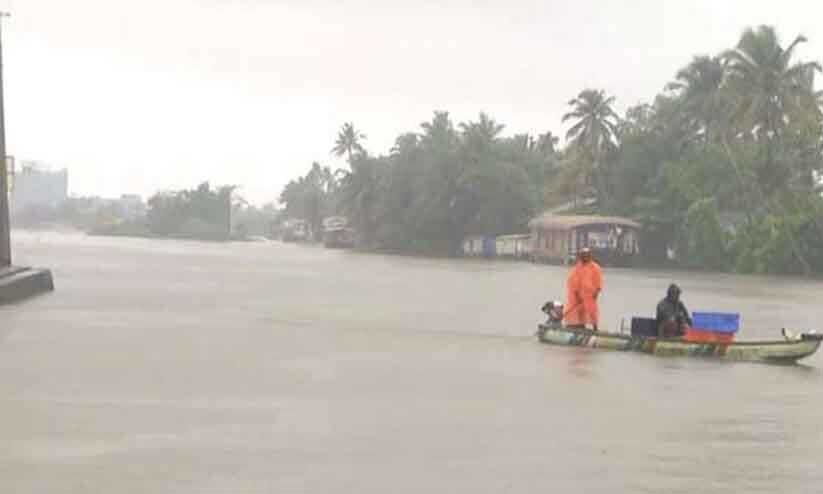 കുട്ടനാട് നദികളിൽ ജലനിരപ്പ് അപകട നിലക്ക് മുകളിൽ; അഞ്ച് ദുരിതാശ്വാസ ക്യാമ്പ് തുറന്നു കുട്ടനാട് നദികളിൽ ജലനിരപ്പ് അപകട നിലക്ക് മുകളിൽ; അഞ്ച് ദുരിതാശ്വാസ ക്യാമ്പ് തുറന്നു