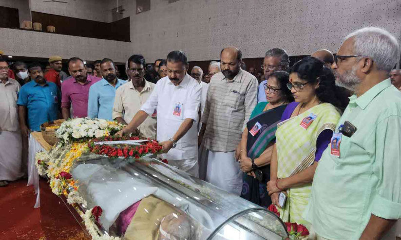 കോൺഗ്രസ്​ കുടുംബത്തിൽ പിറന്ന്​ കമ്യൂണിസ്റ്റായ സരോജിനി