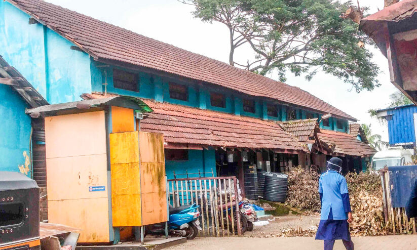 ‘കോട്ടയം മെഡിക്കൽ കോളജ് ദുരന്തം ആവർത്തിക്കരുത്’ മന്ത്രിയോട് കെട്ടിടാവസ്ഥ ചൂണ്ടിക്കാട്ടി എം.എൽ.എ ‘കോട്ടയം മെഡിക്കൽ കോളജ് ദുരന്തം ആവർത്തിക്കരുത്’ മന്ത്രിയോട് കെട്ടിടാവസ്ഥ ചൂണ്ടിക്കാട്ടി എം.എൽ.എ