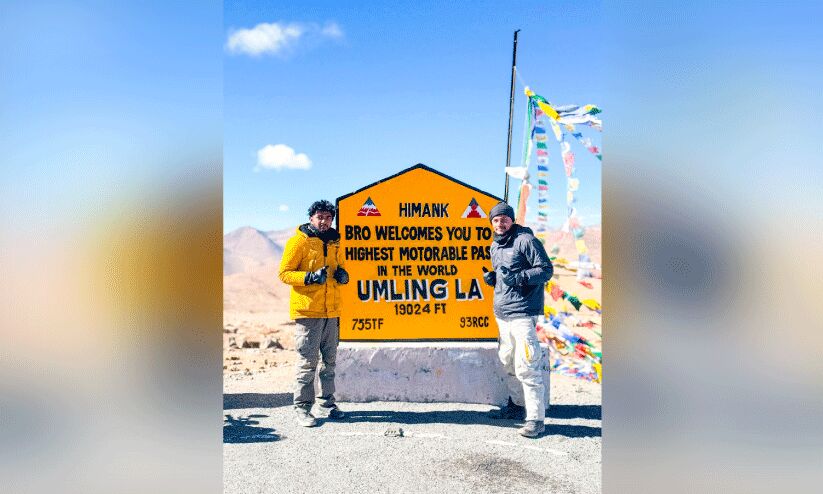 ഉയരപാത കീഴടക്കി സുഹൃത്തുക്കൾ ഉയരപാത കീഴടക്കി സുഹൃത്തുക്കൾ