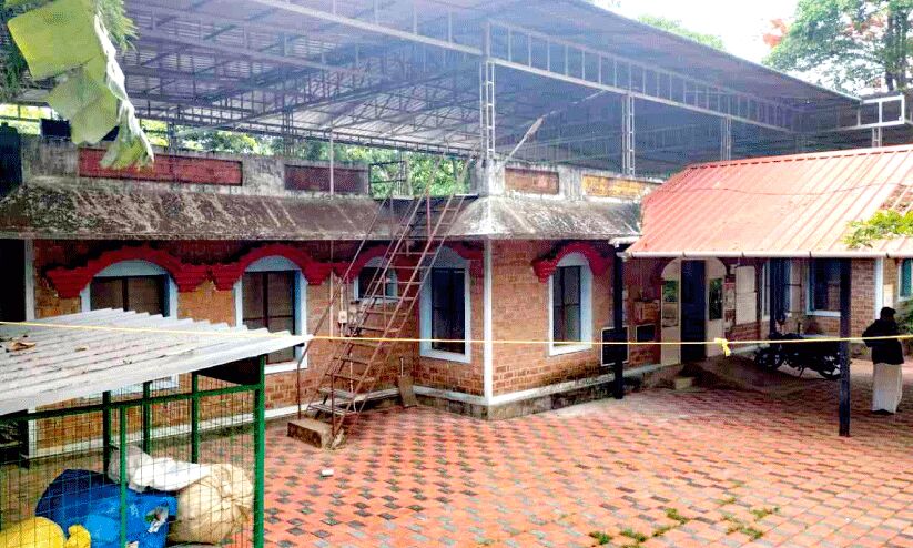 വടക്കാഞ്ചേരി ആയുർവേദ വിഷവൈദ്യ ആശുപത്രിക്ക് പുതിയ ഒ.പി ബ്ലോക്ക് വടക്കാഞ്ചേരി ആയുർവേദ വിഷവൈദ്യ ആശുപത്രിക്ക് പുതിയ ഒ.പി ബ്ലോക്ക്