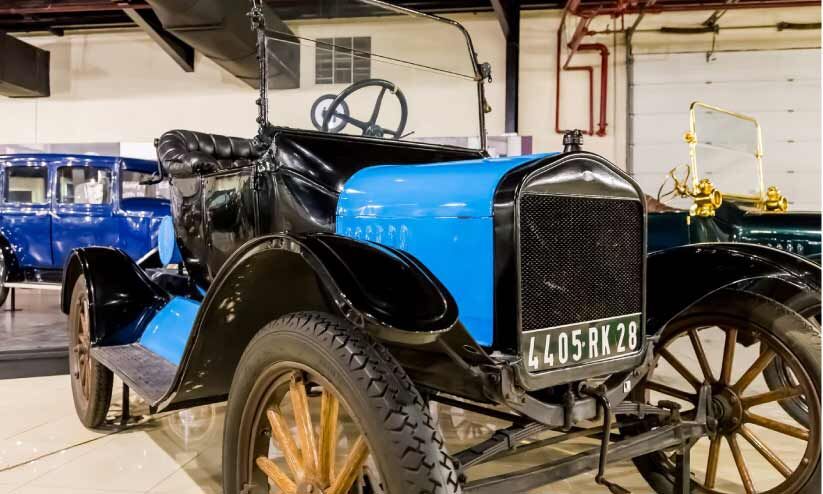 വിന്റേജ് കാറുകളുടെ പറുദീസ വിന്റേജ് കാറുകളുടെ പറുദീസ