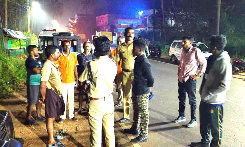 പുലിപ്പേടിയില് നാട്; വളര്ത്തുനായെ ആക്രമിച്ചു പുലിപ്പേടിയില് നാട്; വളര്ത്തുനായെ ആക്രമിച്ചു