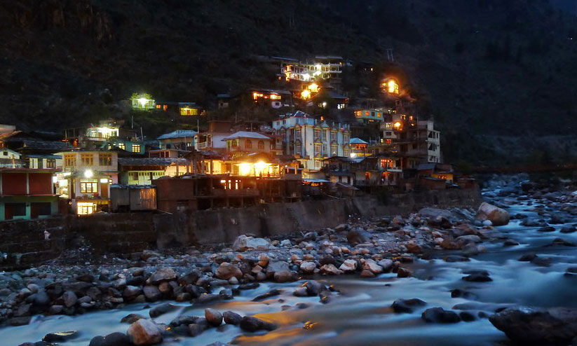 ഇരുട്ടണയുമ്പോഴേക്ക് നിശബ്ദമാകുന്ന തെരുവുകൾ, നേരത്തെ ഉറങ്ങുന്ന ജനത; മലനിരകൾക്ക് താഴെ സ്ഥിതി ചെയ്യുന്ന ഇന്ത്യയുടെ ഉറങ്ങുന്ന സംസ്ഥാനത്തെ അറിയാം ഇരുട്ടണയുമ്പോഴേക്ക് നിശബ്ദമാകുന്ന തെരുവുകൾ, നേരത്തെ ഉറങ്ങുന്ന ജനത; മലനിരകൾക്ക് താഴെ സ്ഥിതി ചെയ്യുന്ന ഇന്ത്യയുടെ ഉറങ്ങുന്ന സംസ്ഥാനത്തെ അറിയാം