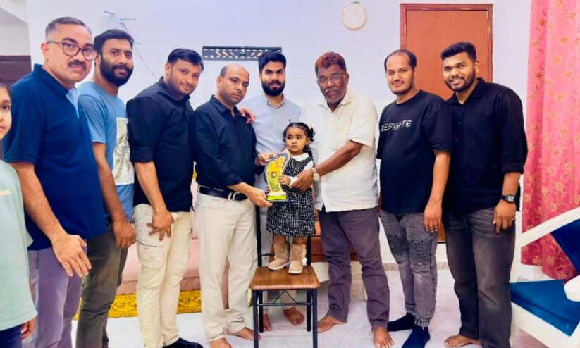 ഫാത്തിമ നിയാസിനെ ആദരിച്ചു ഫാത്തിമ നിയാസിനെ ആദരിച്ചു