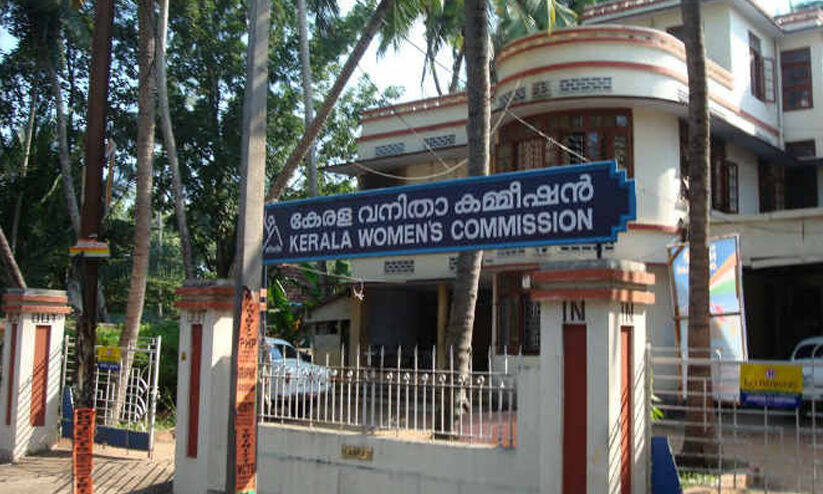 തൊഴിലിടങ്ങളിലെ ലൈംഗിക ചൂഷണം; ഇന്റേണൽ കമ്മിറ്റി രൂപവത്​കരിക്കാത്തത് അംഗീകരിക്കാനാവില്ല -വനിത കമീഷൻ