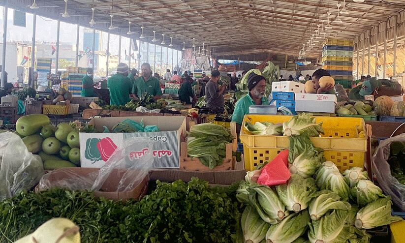 റാ​ക്​ വി​പ​ണി​യി​ല്‍ നാ​ട​ന്‍ ന​റു​മ​ണം