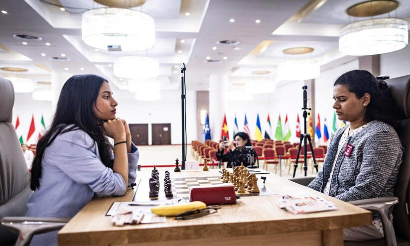 വനിതലോകകപ്പ് ചെസിൽ വീണ്ടും സമനില; ടൈബ്രേക്കർ തിങ്കളാഴ്ച വനിതലോകകപ്പ് ചെസിൽ വീണ്ടും സമനില; ടൈബ്രേക്കർ തിങ്കളാഴ്ച