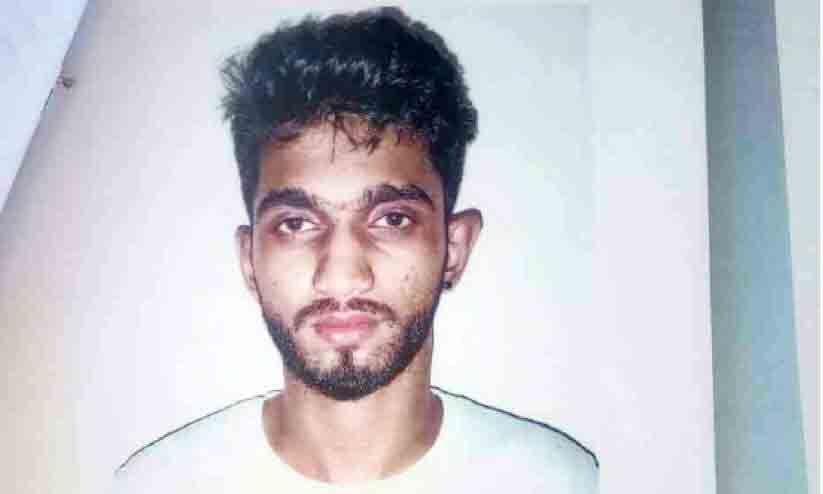 പെൺകുട്ടിയെ പിഡിപ്പിച്ച യുവാവിന് 50 വർഷം തടവും ഒന്നര ലക്ഷം രൂപ പിഴയും പെൺകുട്ടിയെ പിഡിപ്പിച്ച യുവാവിന് 50 വർഷം തടവും ഒന്നര ലക്ഷം രൂപ പിഴയും