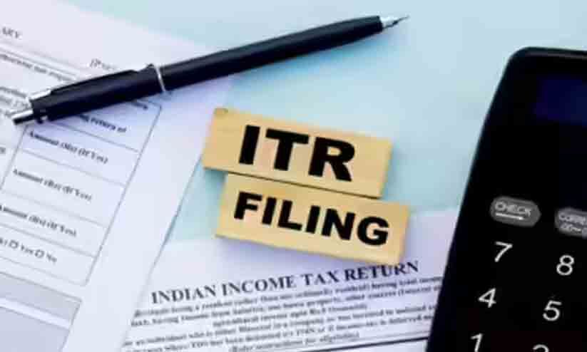 ഐ.ടി റിട്ടേൺ ഫയൽ ചെയ്യാനുള്ള തീയതി നീട്ടിയോ? ആദായ നികുതി വകുപ്പിന്റെ മറുപടി ഇങ്ങനെ... ഐ.ടി റിട്ടേൺ ഫയൽ ചെയ്യാനുള്ള തീയതി നീട്ടിയോ? ആദായ നികുതി വകുപ്പിന്റെ മറുപടി ഇങ്ങനെ...