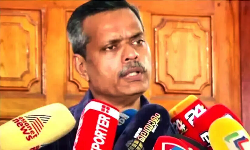 മുഖ്യമന്ത്രിയുടെ ‘ലൈസൻസ്’ കിട്ടി, ഇനി ഹാരിസ് വേട്ട മുഖ്യമന്ത്രിയുടെ ‘ലൈസൻസ്’ കിട്ടി, ഇനി ഹാരിസ് വേട്ട