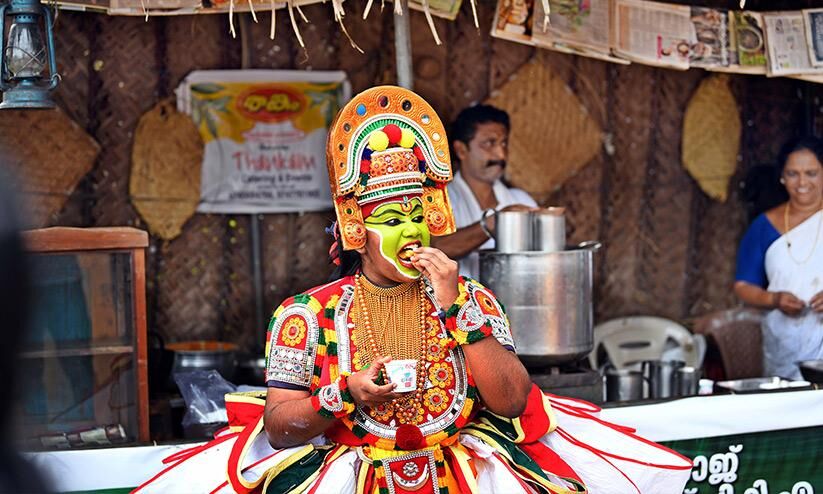 എന്നാലിനിയൊരു പഴംപൊരിയാകാം...