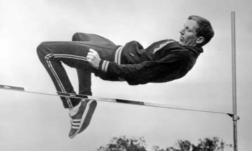 കുതിച്ചുചാടിയ മാറ്റത്തിന്റെ കാൽവെപ്പ് കുതിച്ചുചാടിയ മാറ്റത്തിന്റെ കാൽവെപ്പ്