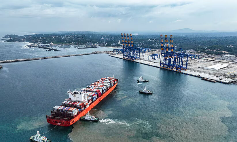 വിഴിഞ്ഞത്തിന്‍റെ പേരി​​ലൊരു അവകാശത്തർക്കം