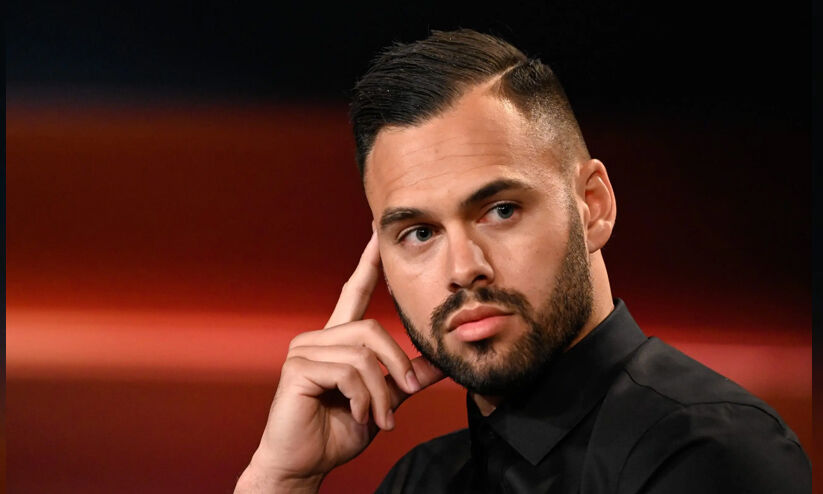 അന്ന് മരണത്തെ അതിജീവിച്ച് ഗോളുകൾ അടിച്ചു കൂട്ടി, ഇന്ന് അദ്ഭുത പ്രഭാഷകൻ...! അന്ന് മരണത്തെ അതിജീവിച്ച് ഗോളുകൾ അടിച്ചു കൂട്ടി, ഇന്ന് അദ്ഭുത പ്രഭാഷകൻ...!